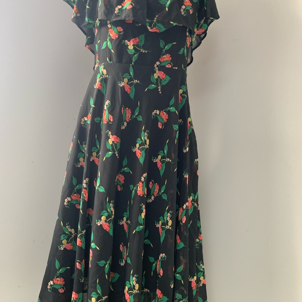 Vanessa Virginia shoulder dress 6 - Picture 8 of 10
